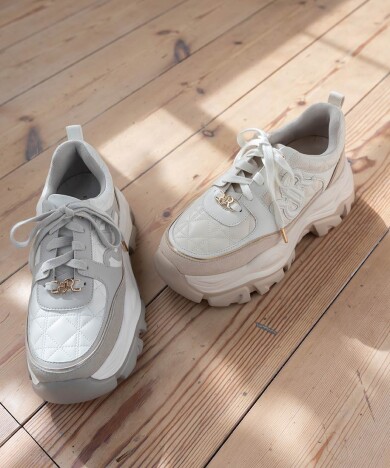 モノグラムボリュームソールスニーカー