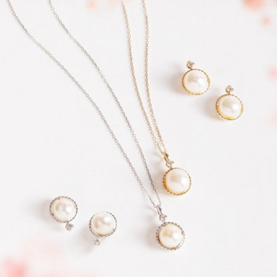 ハレの日にパールジュエリー