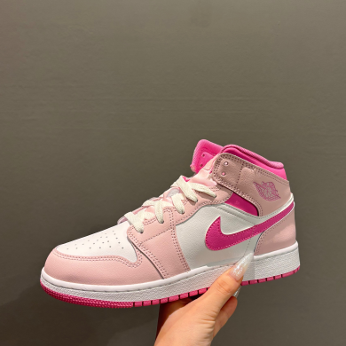 🩷W AIR JORDAN 1 MID🩷
